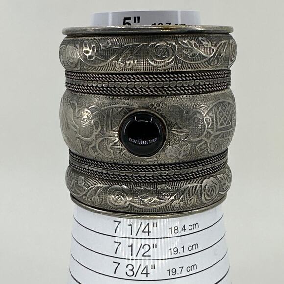 Silver Plated Elephant Cuff Bracelet Floral Etched Black Cabochon Wide Bohemian - Picture 10 of 10